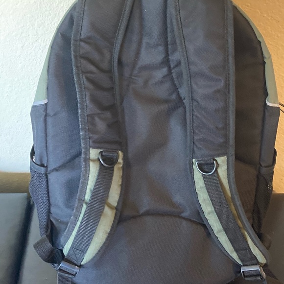 Black Canyon Outfitters Backpack w/ laptop holder - Picture 4 of 6